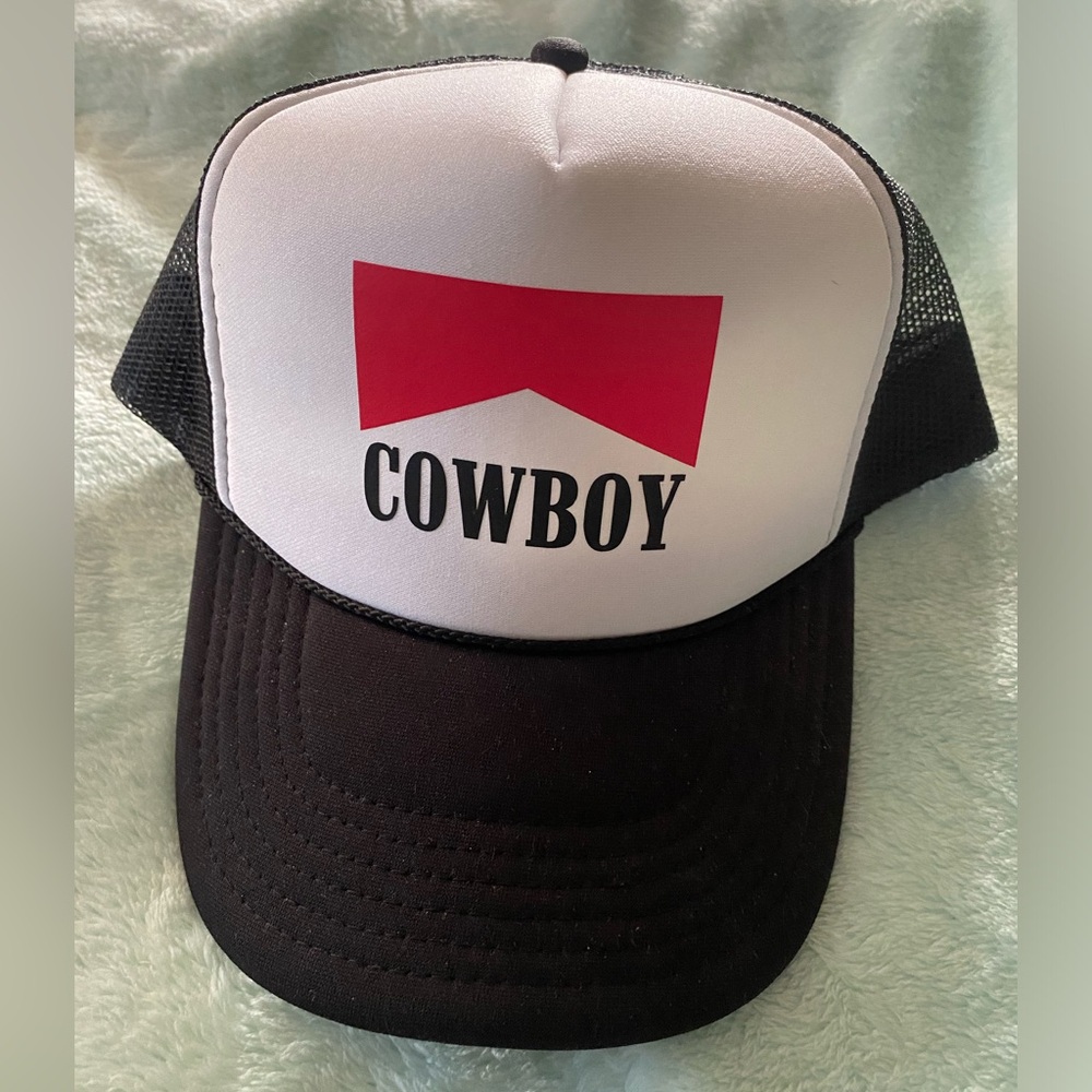 NWOT Cowboy Hat trucker hat